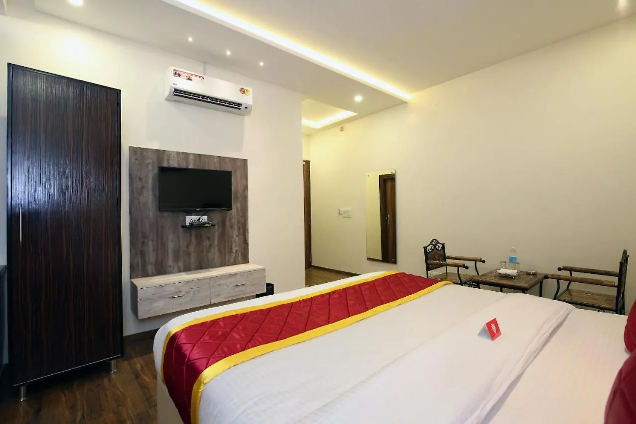 Oyo 9159 Hotel Royal Woodslark Zirakpur