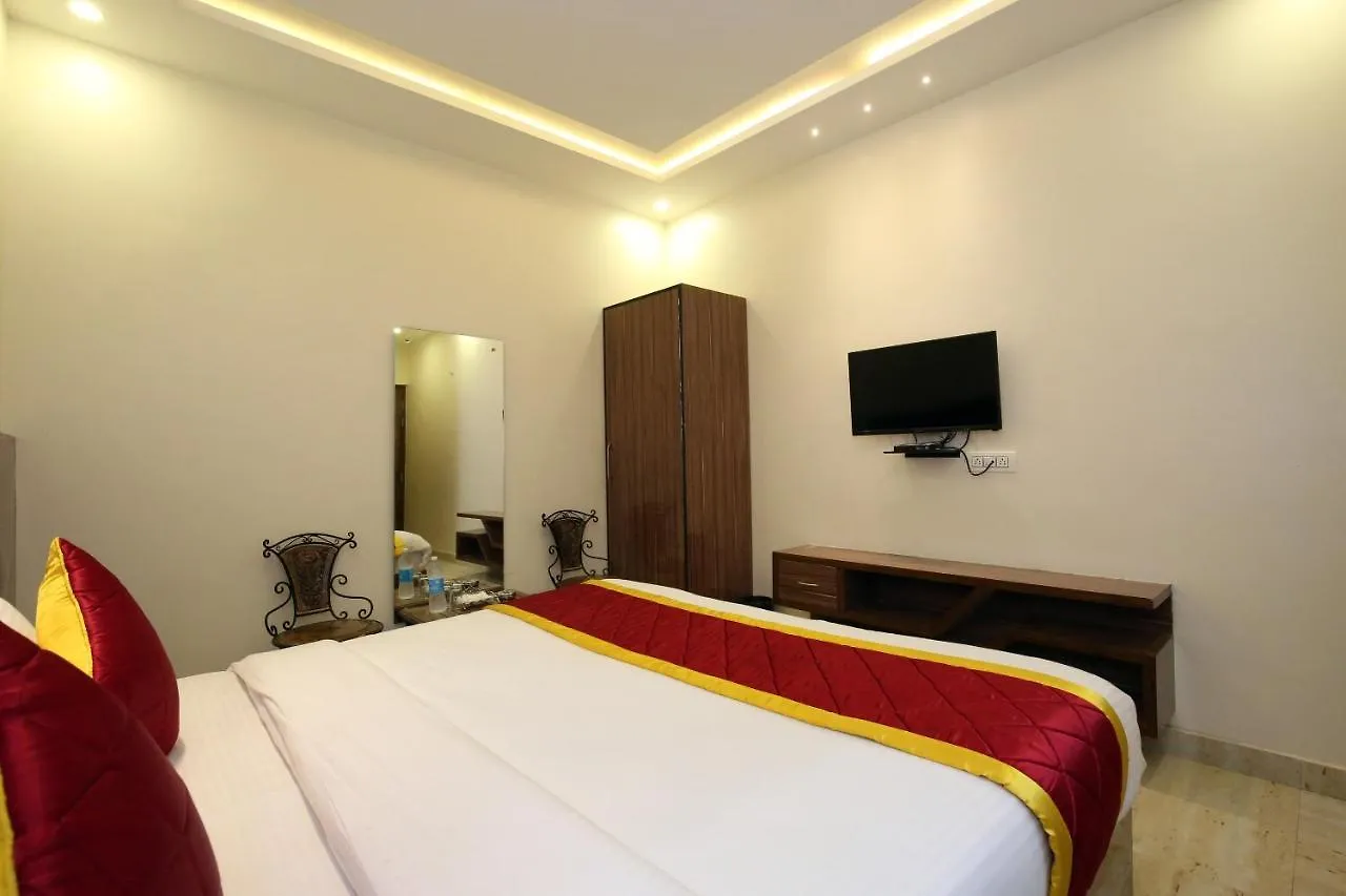 Oyo 9159 Hotel Royal Woodslark Zirakpur